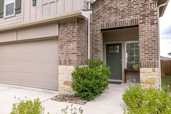 Photo - 393 Apache Plum Dr
