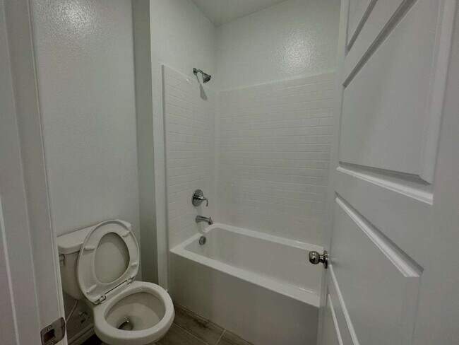 333 Laurel Peak Dr