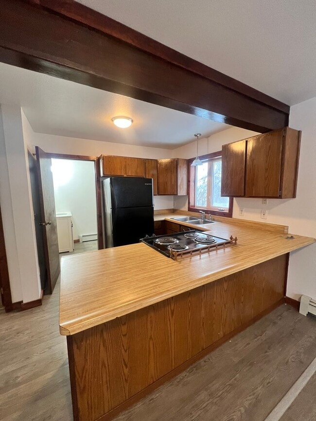 Photo - 285 Cindy Dr Unit #B (Right side)