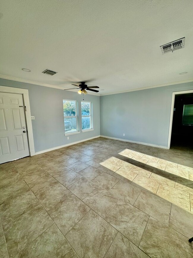 Photo - New Rental! Updated 2-bedroom located in a Southside Neighborhood!