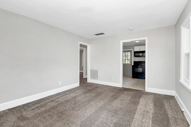 Photo - 3503 Meredith Ave