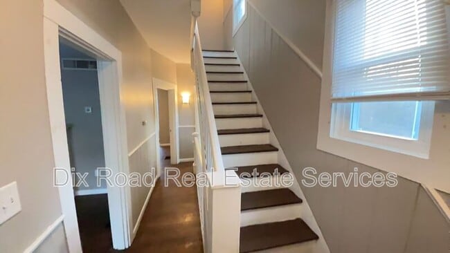 Photo - 879 Rockdale Ave