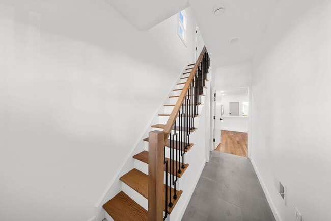 Photo - 319 William St Unit 1