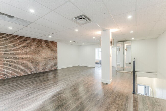 Photo - 824 Avenue du Mont-Royal E Unit 824