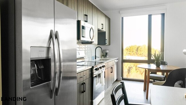 Photo - 1007 S Mint St Unidad 700