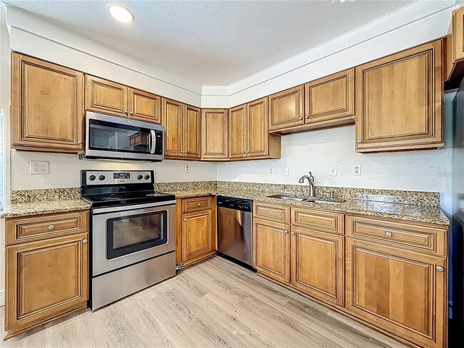 Photo - 424 72nd St N