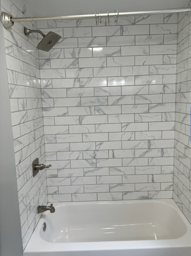 Photo - 7944 S Ellis Ave