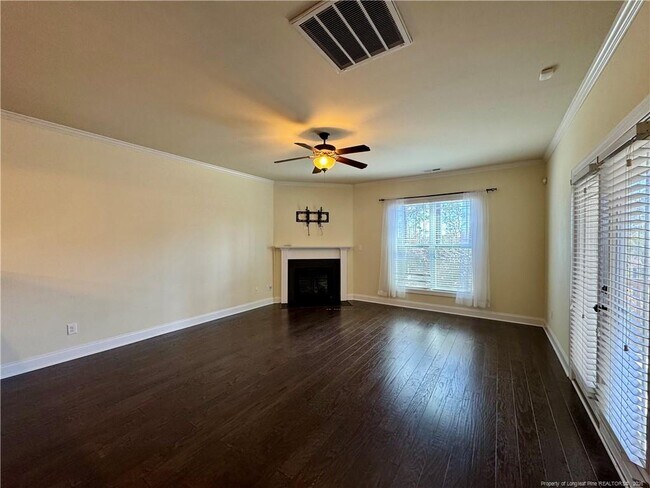 Photo - 1373 Micahs Way N