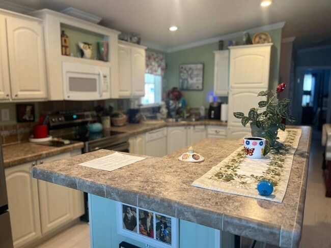 Photo - 5904 SW 59th Ln