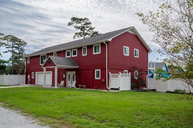 Building Photo - PERFECT OFF-SEASON MONTHLY GETAWAY Rental