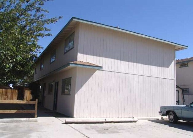 Photo - 630 D St Unit 630 1