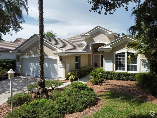 Building Photo - Rent a luxurious golf course lifestyle hom... Rental