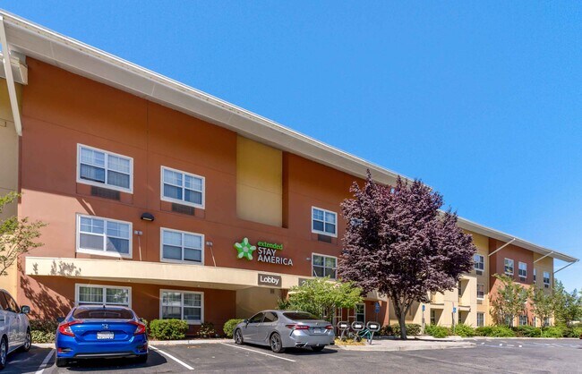 Furnished Studio-San Jose - Santa Clara