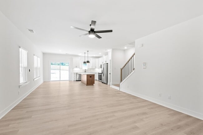 Photo - (Coming Soon) Bright & Modern Townhome in Westerly Hills