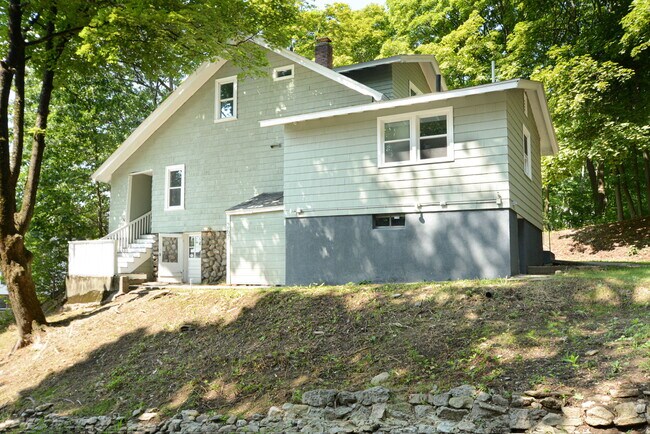 Photo - 267 Belmont St