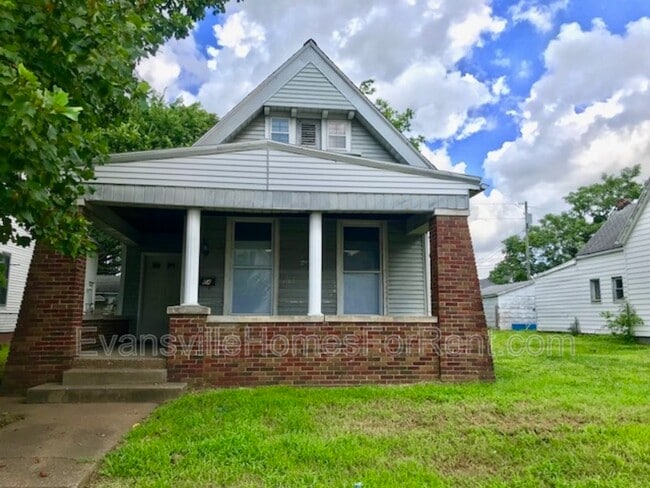 Building Photo - 404 E Virginia St