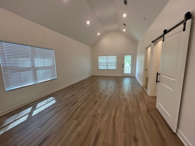 Photo - 244 Linden St