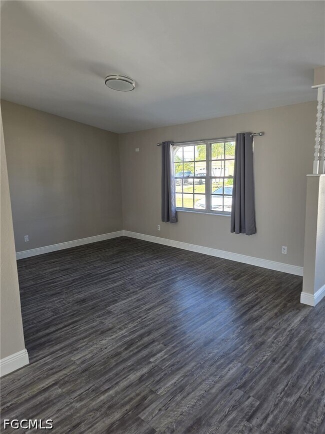 112 SW 35th Terrace