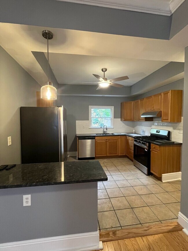 Photo - 418 Noble St