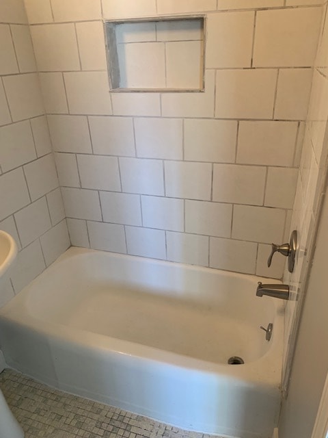 105 Main St S