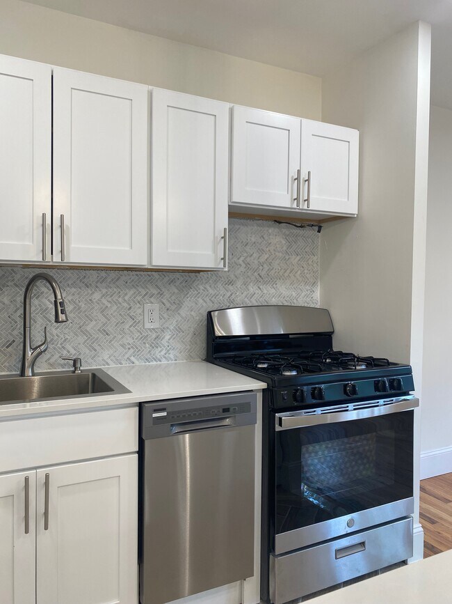 Lavaplatos - 43 Cottage Street South Orange NJ