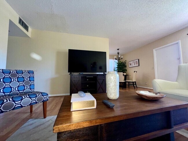 Photo - 312 Mansfield G Unit 312