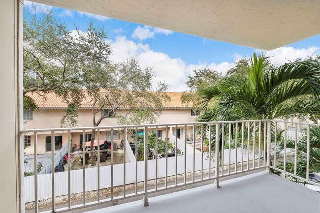 Photo - 1805 Sans Souci Blvd Unidad 131