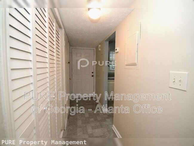 Photo - 1668 Wynndowne Trail