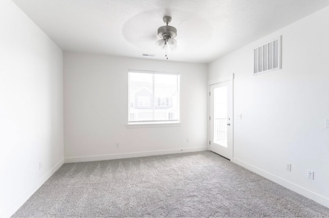 1423 N 3830 W Unit 204