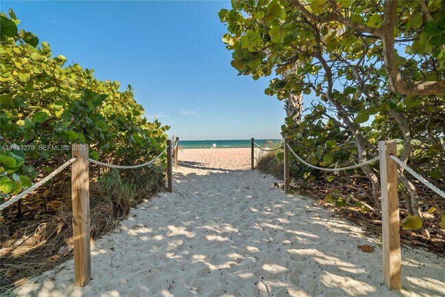 Photo - 5055 Collins Ave Unidad 11C