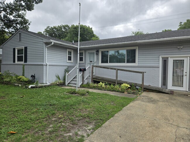 Photo - 5425 Cape Henry Ave