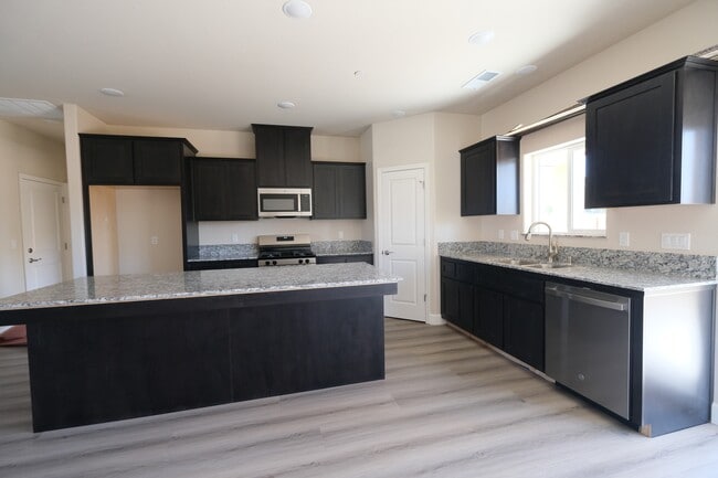 Photo - 804 N Palm St
