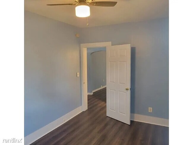 4103 Walrad St Unidad 1-b