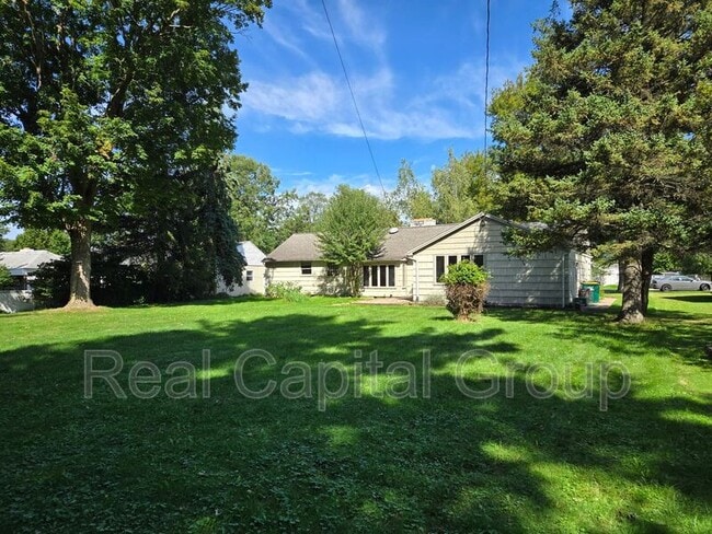 8401 Ericson Dr