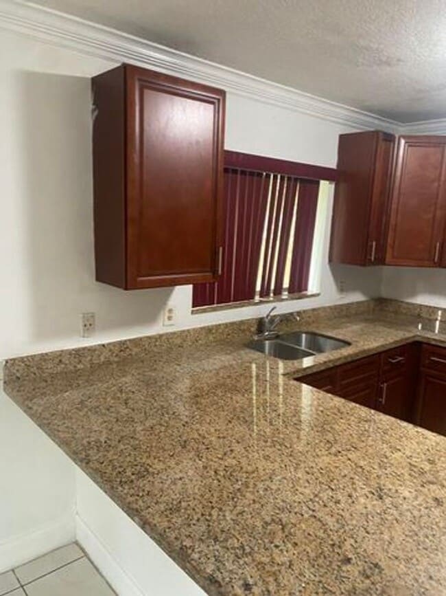 Photo - 663 White Water Dr