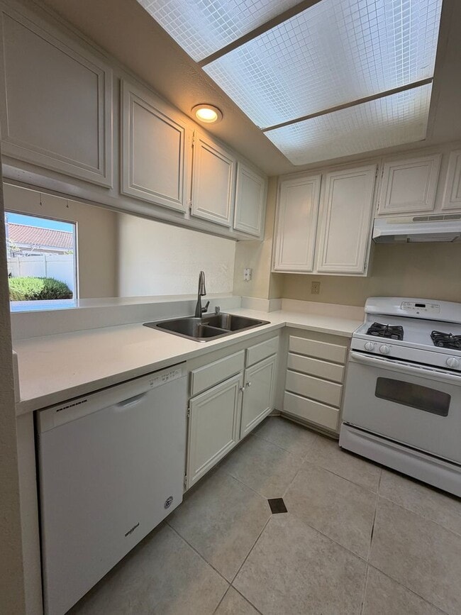 Photo - 1302 Gina Dr