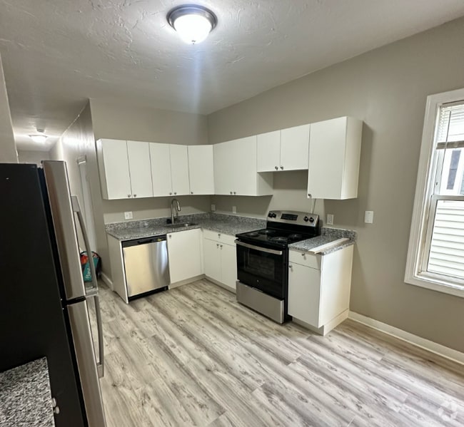 Building Photo - 89 Intervale St Unit 3 Rental