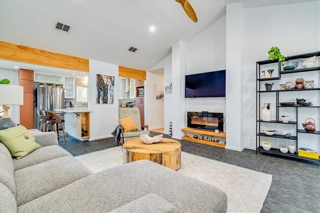 Photo - 11422 Bristle Oak Trail