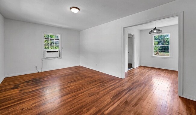 Photo - Charming 2BD 1BA Home in Waco - Available in April!