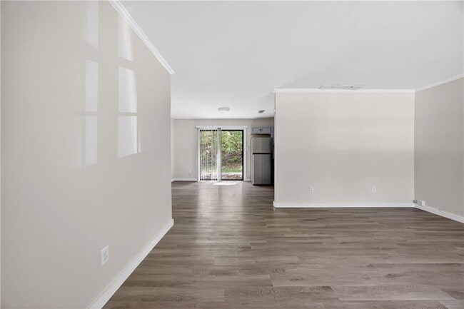 Photo - 6000 Mallory Rd