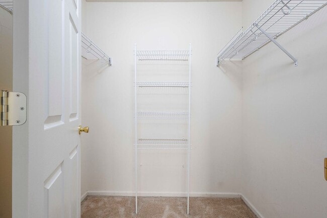 Photo - 4289 Berkshire Dr