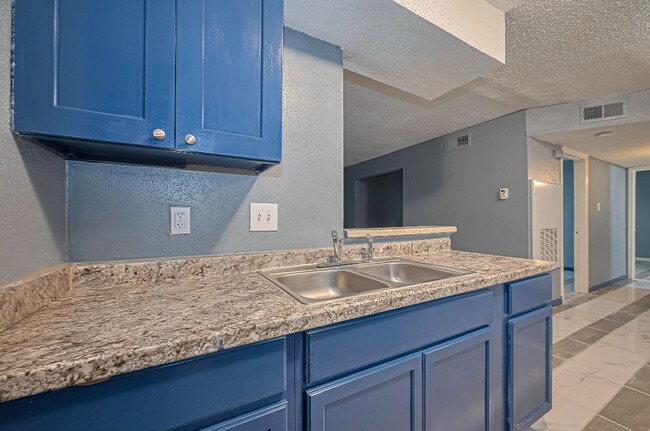 Photo - 12615 Brookglade Cir Unidad 403