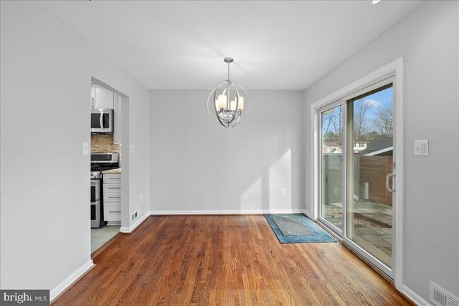 Photo - 7845 Brompton St