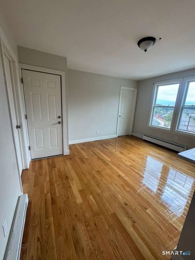 Photo - 161 Edgewood Ave