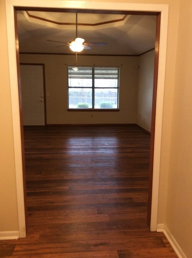 Photo - Single-Family Home: 3 bed, 2 bath