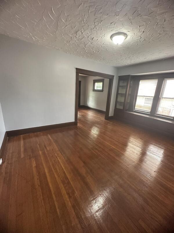 Photo - 1557 Cohassett Ave