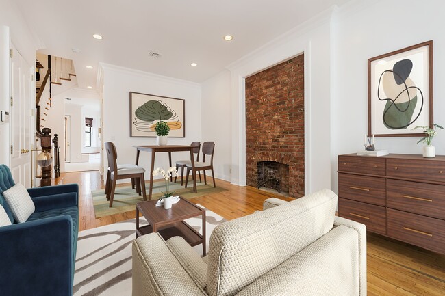 Photo - 21 W 127th St