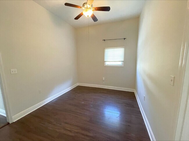 Photo - fwm2812-2810-617 Washington Unit 2812 Chippewa