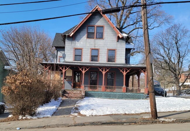 Building Photo - 161 Prospect St Rental