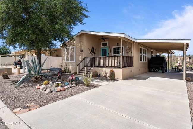 Building Photo - 2501 W Wickenburg Way